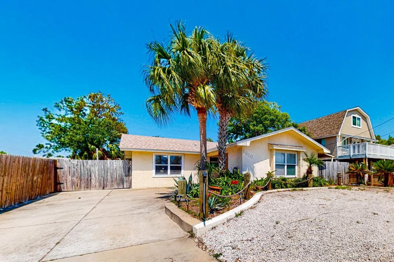 Happy Pelican Panama City Beach Exterior photo